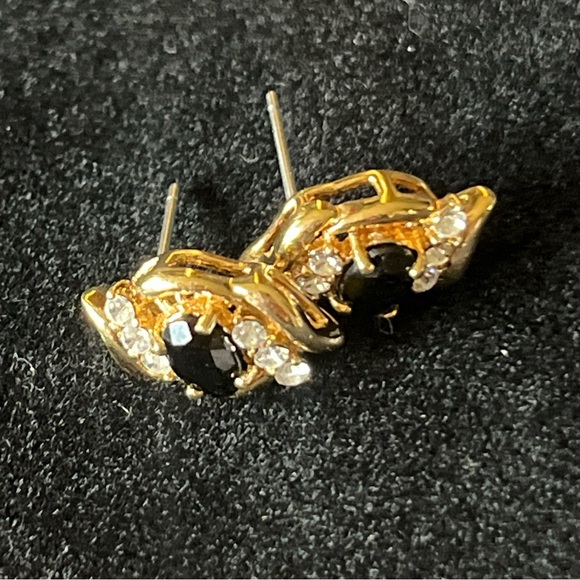 JC Black Rhinestone And Clear Rhinestone Stud Earrings Gold Tone - Picture 9 of 11